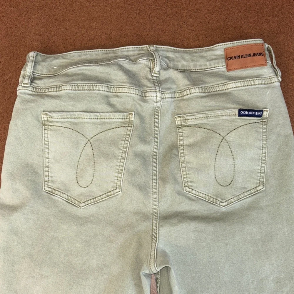 Calvin Klein Jeans Women's Skinny Jeans in Light Green